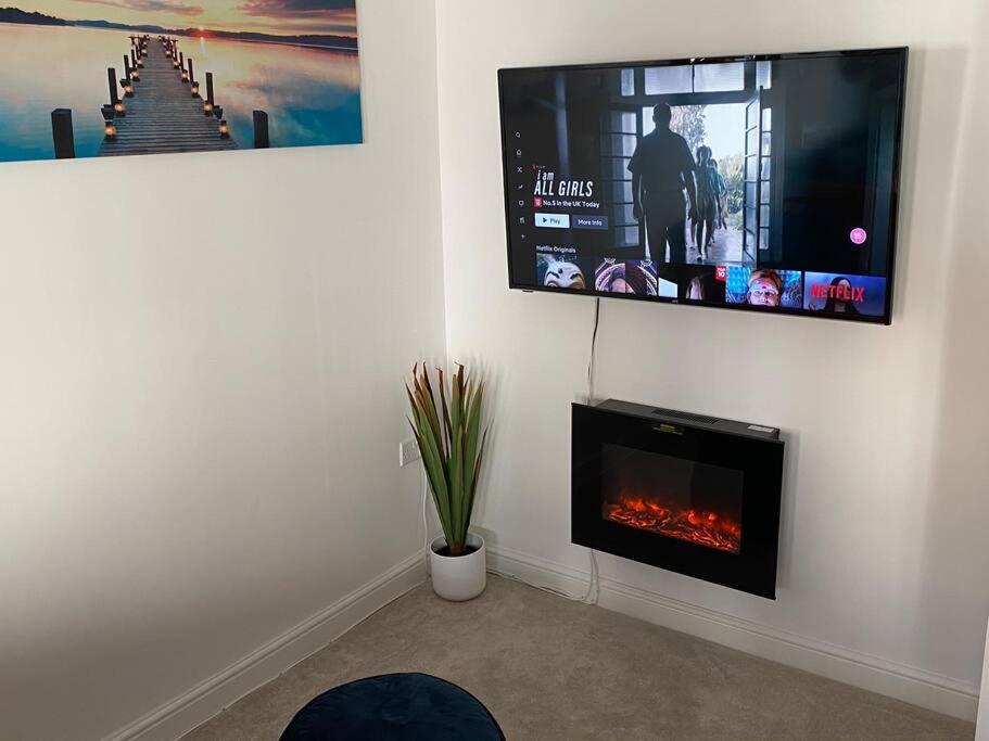 Luxury Modern 1bed Sea View Apartment *